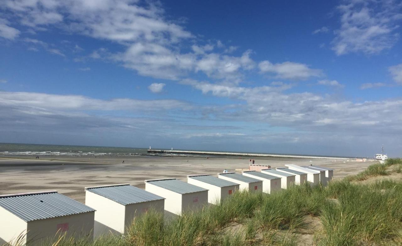Penthousestudio Gaudi Met Zonneterras En Zicht Op Zee Lägenhet Nieuwpoort Exteriör bild